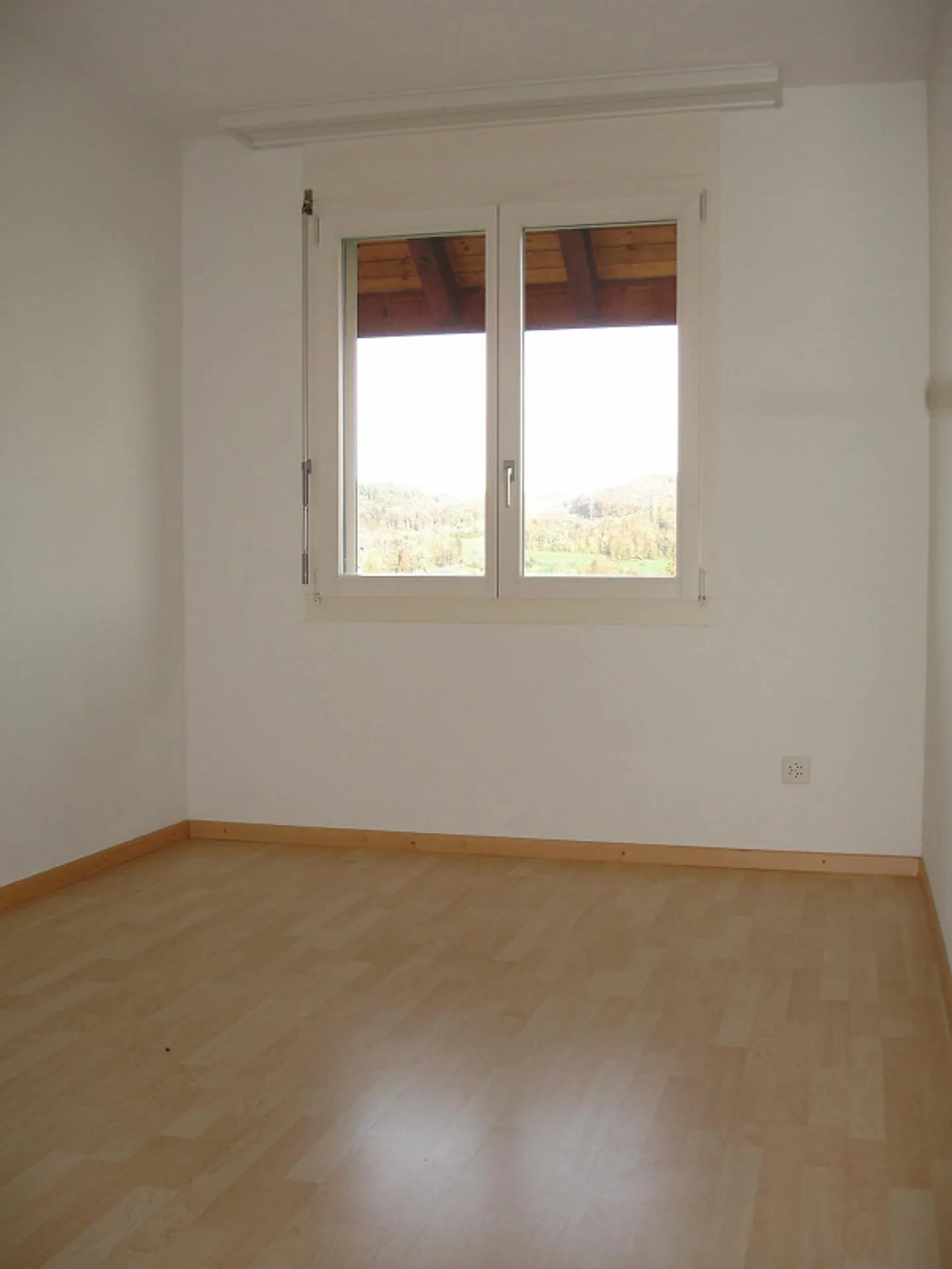 Helle 4.5-Zimmer-Wohnung mit Balkon - Foto 5 von 10