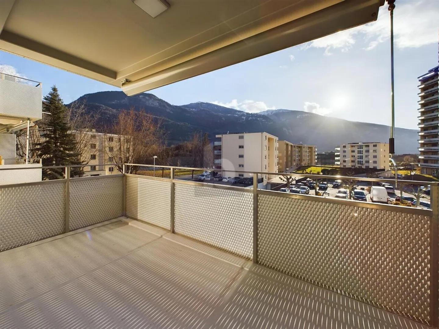 UN AMBIENTE SOLEGGIATO CON VISTA SUD - Foto 1 di 6