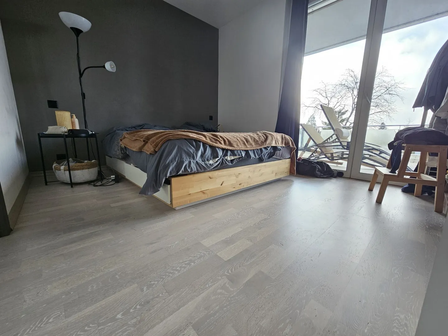 Attique 2,5 pièces de 76m2 à Lausanne - Photo 3 of 5