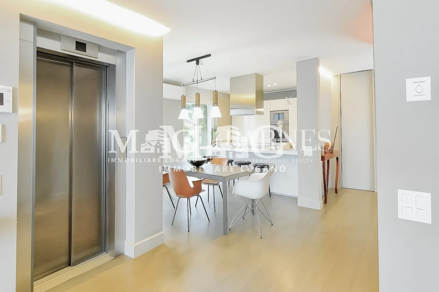 Villa moderna con vista lago - Foto 9 di 17