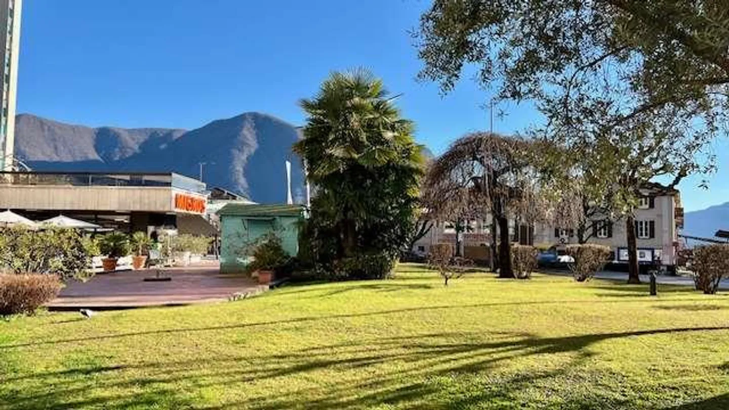 «Exklusives Roof Garden Penthouse mit Seeblick in Lugano Cassarate» - Foto 12 von 13