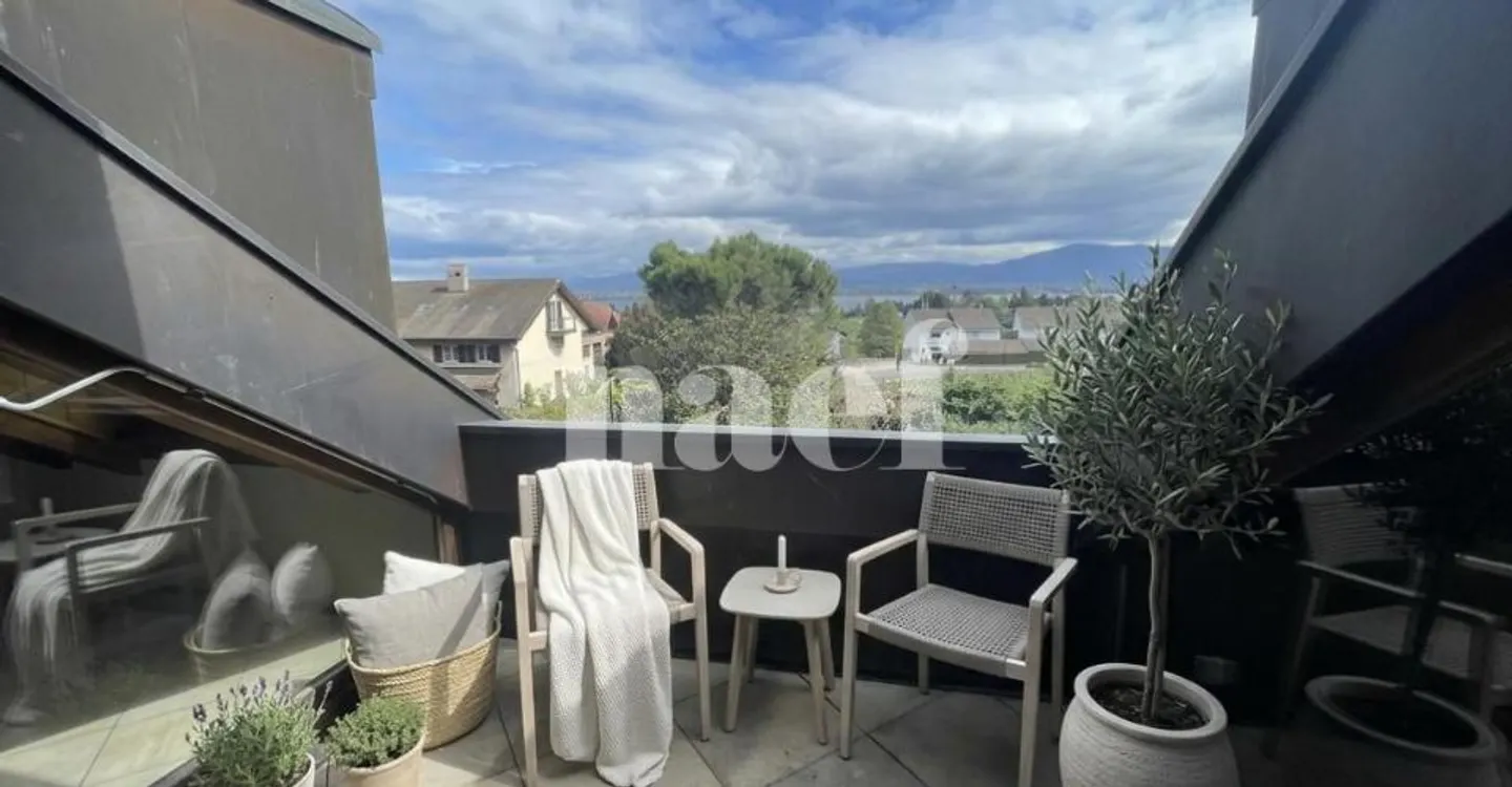 Charming Duplex Apartment in Founex - Photo 1 of 11