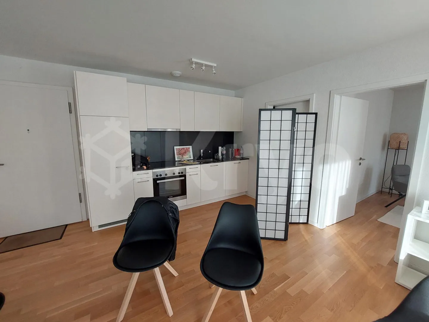 Modern Apartment Near Train Station - Photo 1 of 5