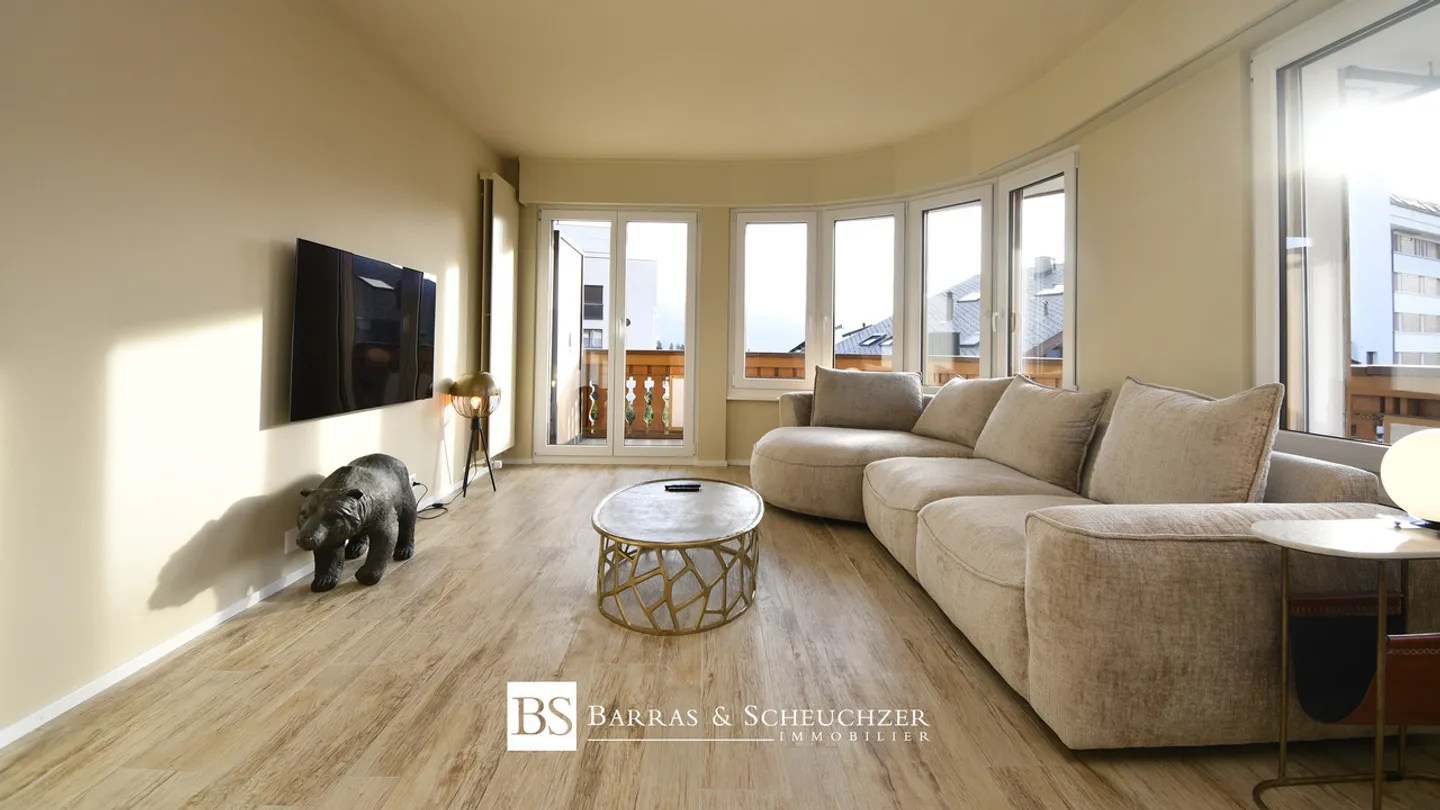 Bell'appartamento di 2,5 stanze, ristrutturato e arredato, nel centro, Rue du Prado - Foto 5 di 13