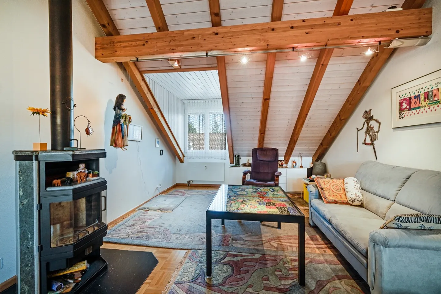 Familienfreundliche Dachwohnung - Foto 4 von 24