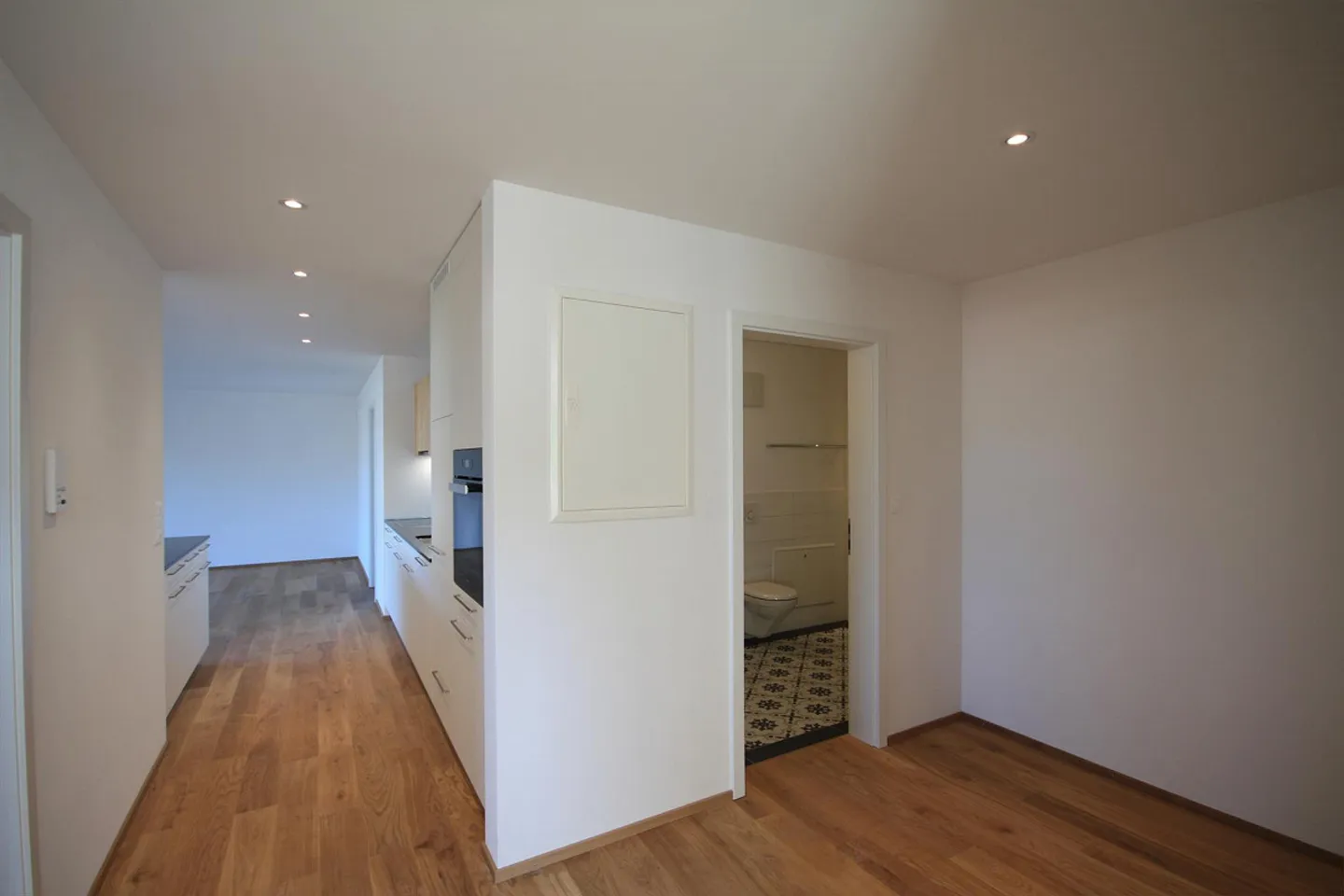 Appartamento moderno in una posizione tranquilla - Foto 4 di 11