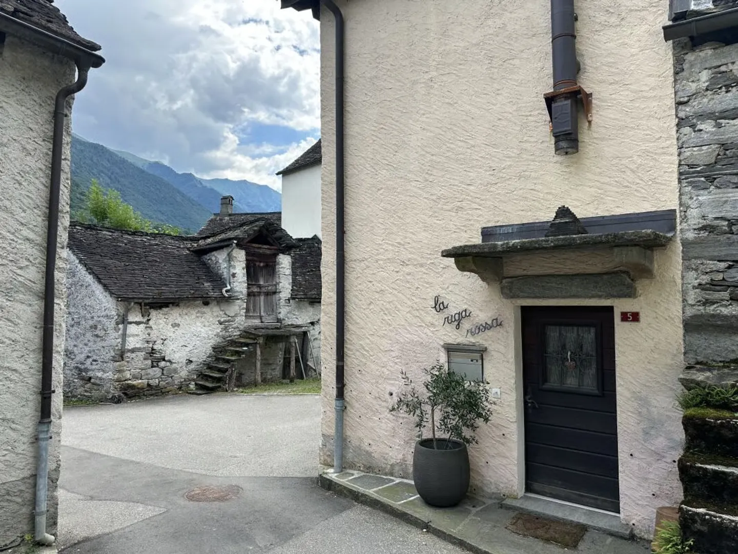 Rustico autentico nel Maggiatal - Dove il tempo scorre più lentamente - Foto 17 di 24