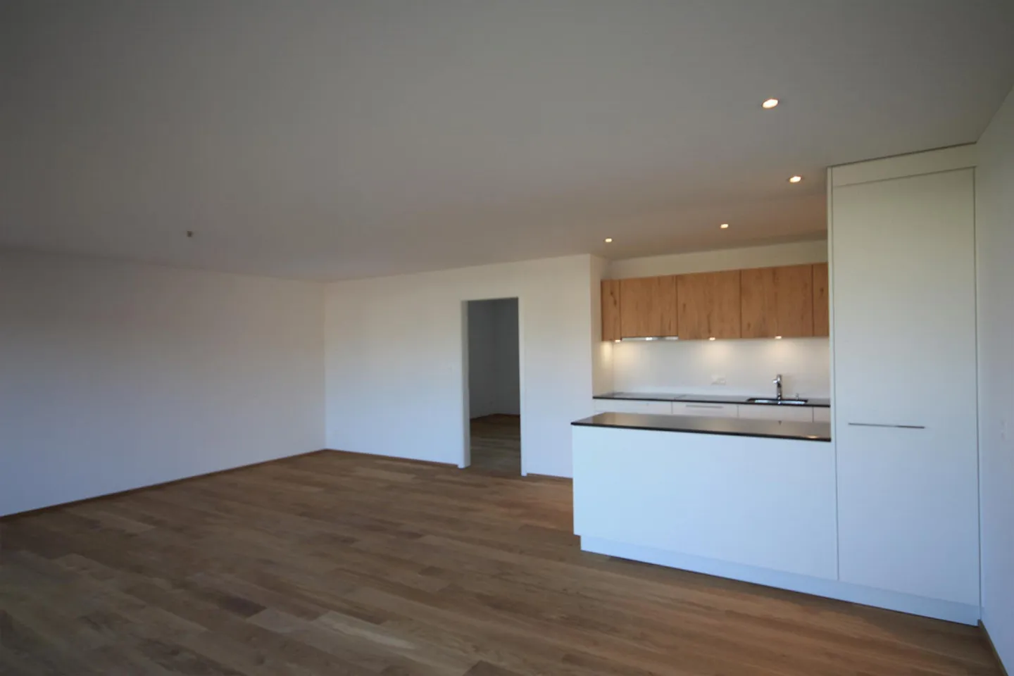 Appartamento moderno in una posizione tranquilla - Foto 3 di 11