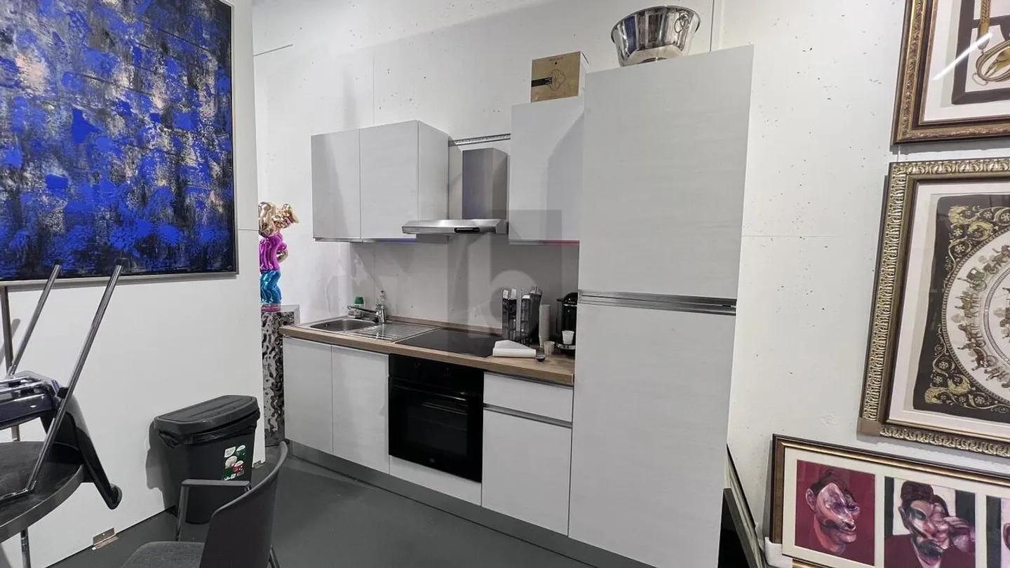 MODERN, SPACIOUS AND VERSATILE - Photo 5 of 6