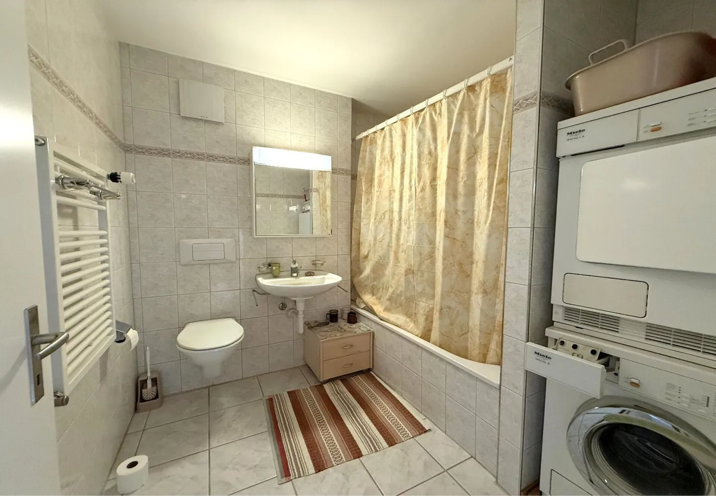 3.5-room apartment in the best location - Photo 9 of 9