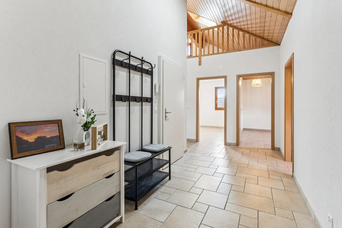 Magnifico appartamento di 6,5 stanze a Ogens - Foto 9 di 14