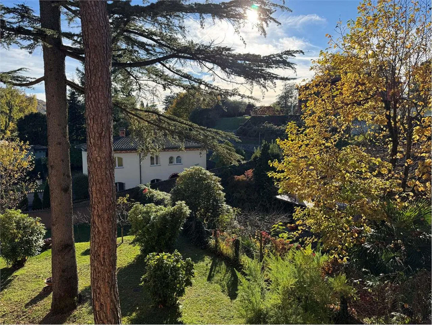 Appartement de luxe 4,5 pièces avec vue partielle sur le lac à Lugano à vendre - Photo 2 sur 12