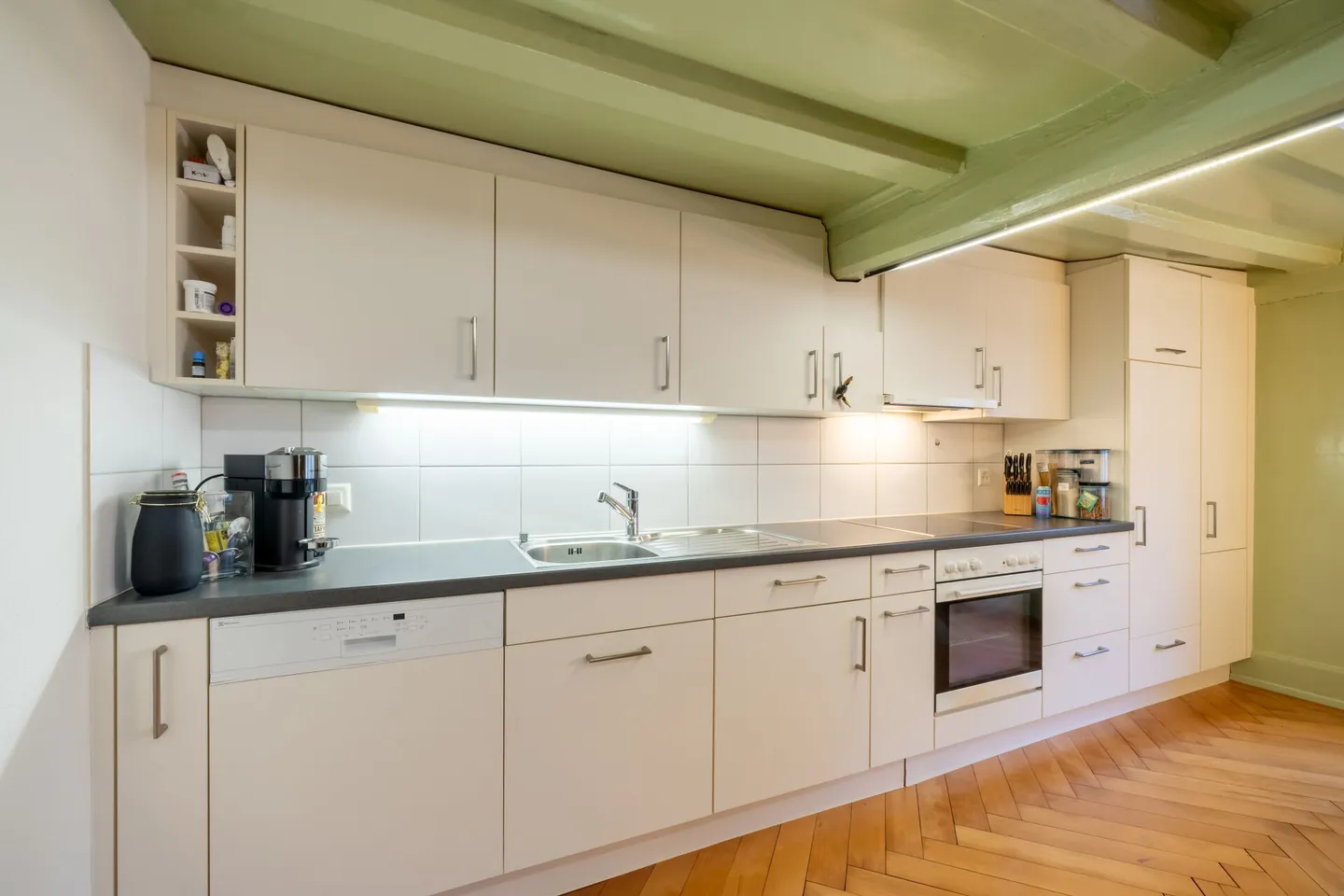 Appartement 3.0 pièces au cœur de la vieille ville de Zofingen - Photo 2 sur 8