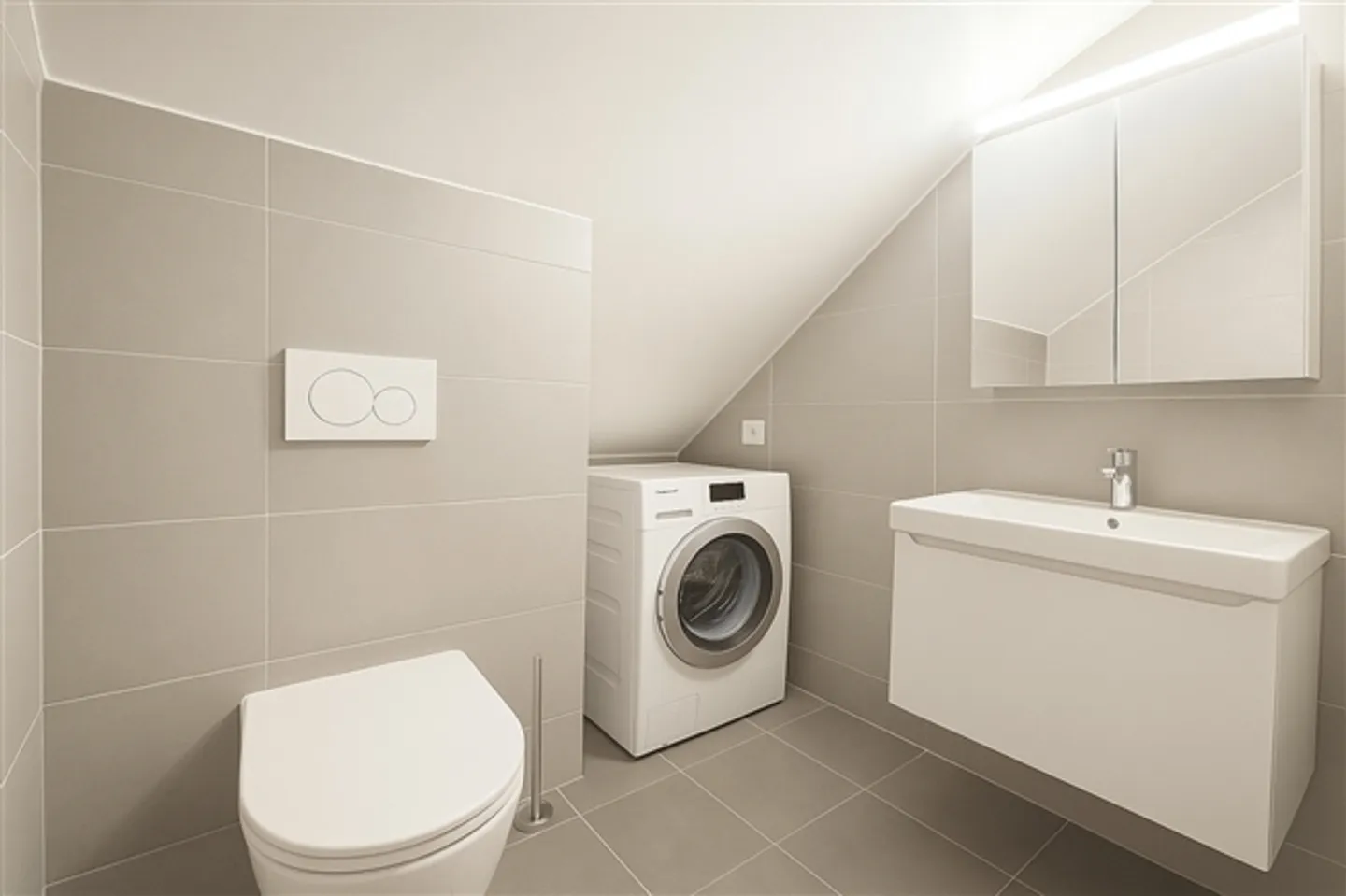 Moderno attico di 3,5 stanze a Steckborn - centrale, luminoso e ben attrezzato - Foto 8 di 8