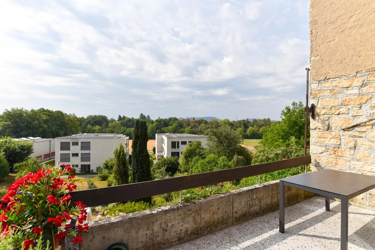 5.5 Room Detached House with a View to the Mountains and Expansion Potential - Photo 12 of 13