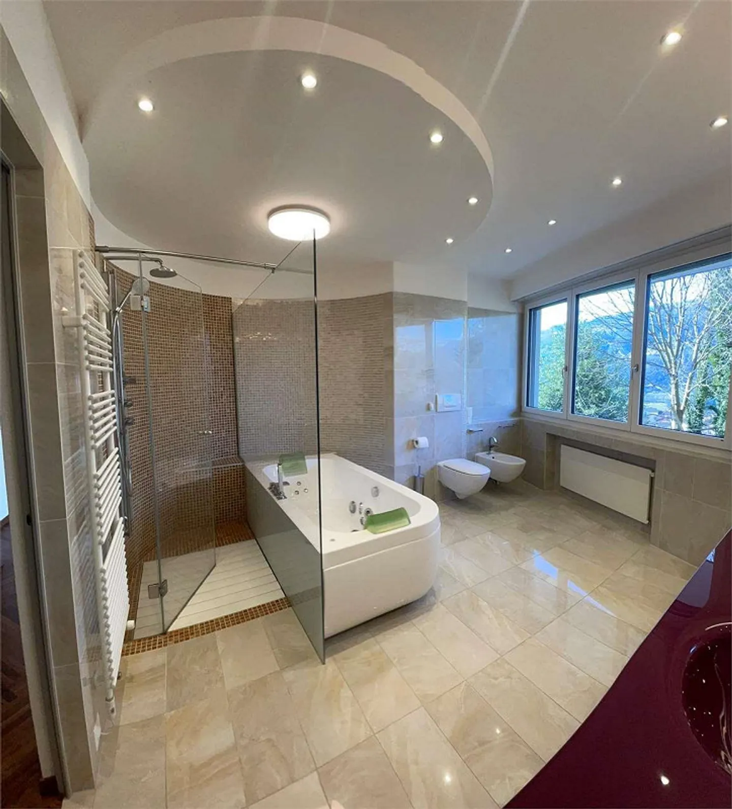 Exklusive Villa mit Wellnessbereich - Foto 11 von 13
