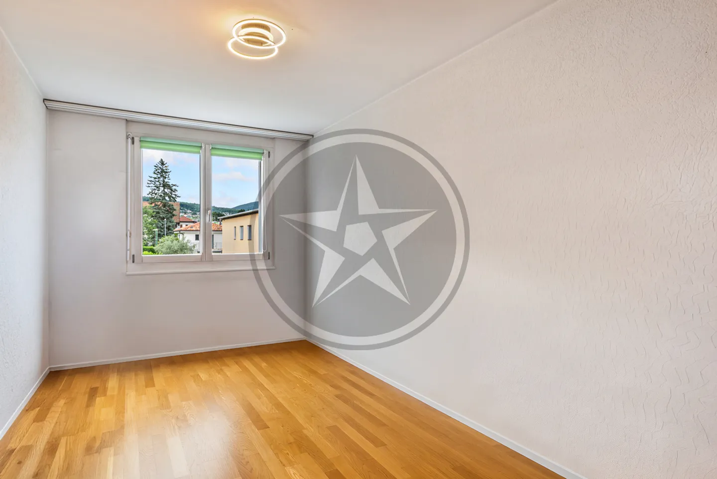 Incantevole appartamento di 4,5 stanze con grande balcone - Foto 8 di 13