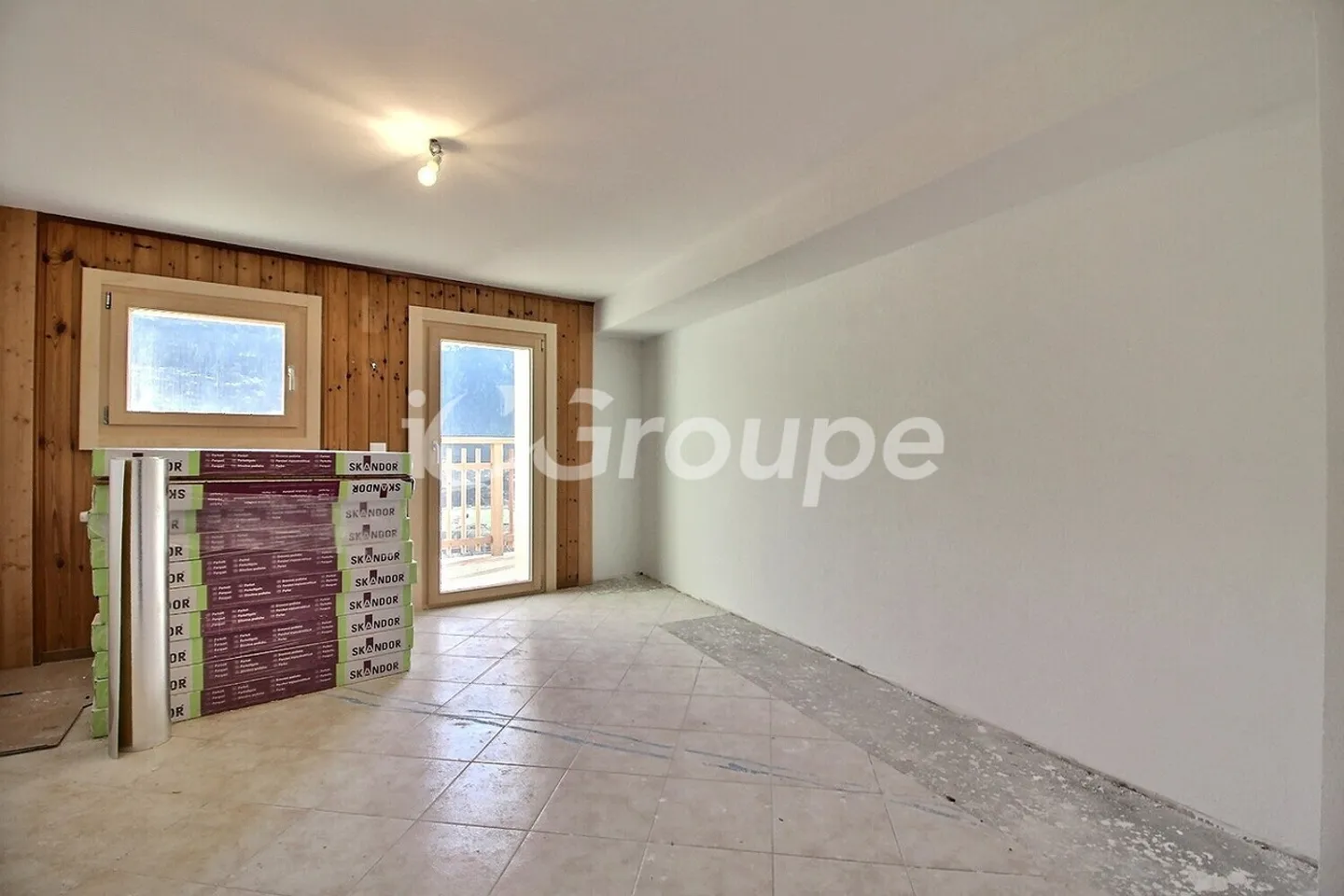Excellent apartment for rent in Corin-de-la-Crête. - Photo 4 of 10