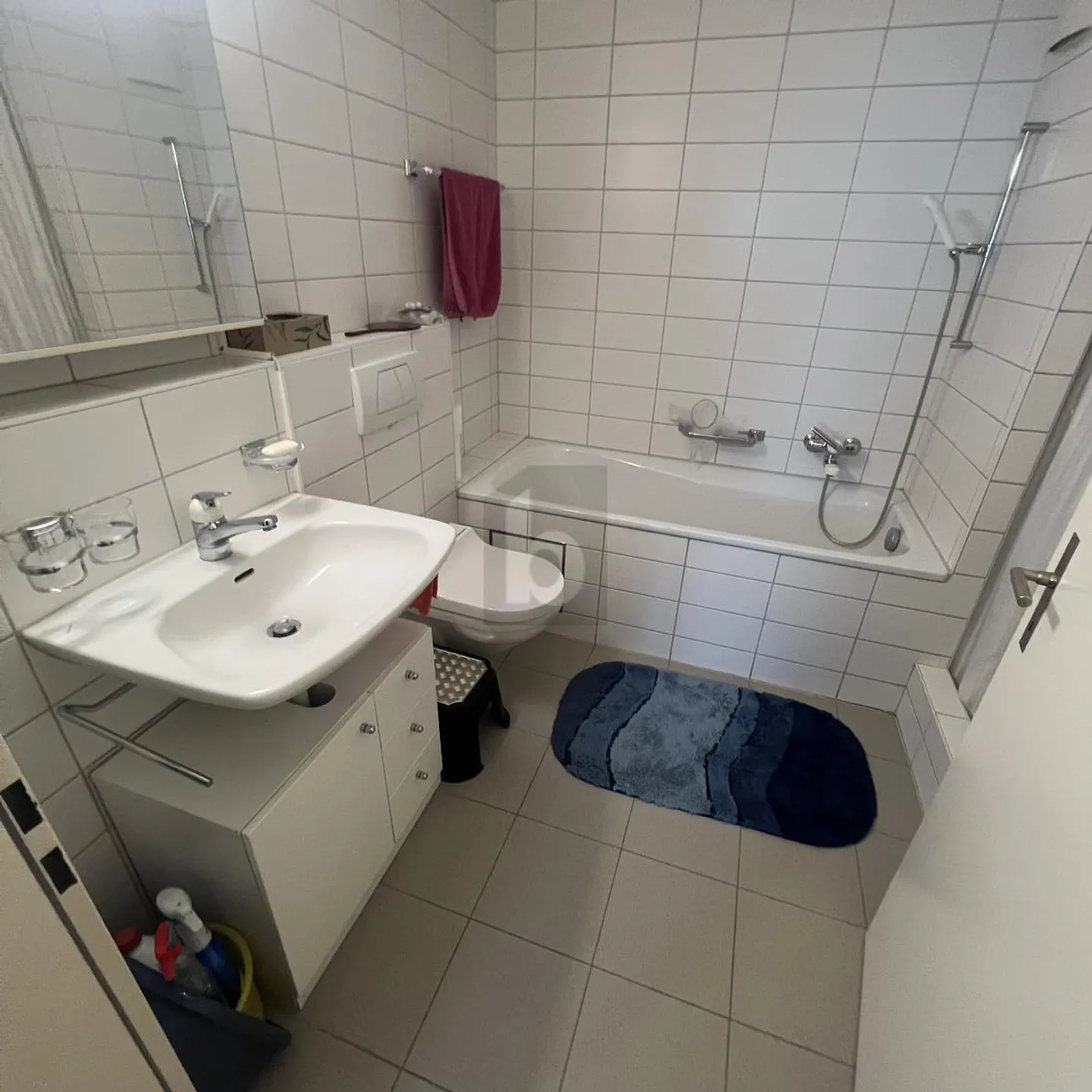 Modernes Apartment mit Terrasse - Foto 2 von 6