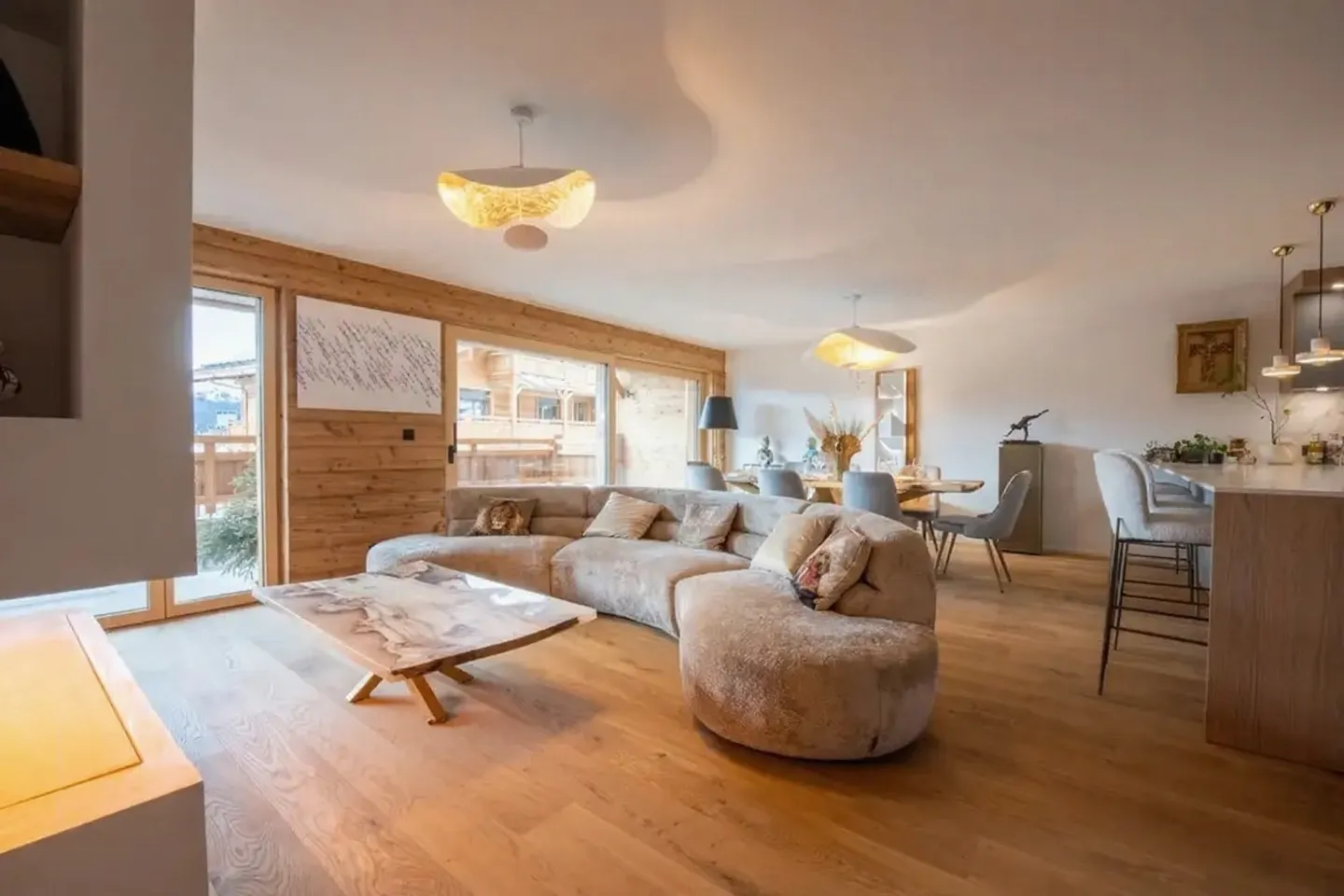 Scopri questo splendido appartamento di 5 stanze - Foto 1 di 15