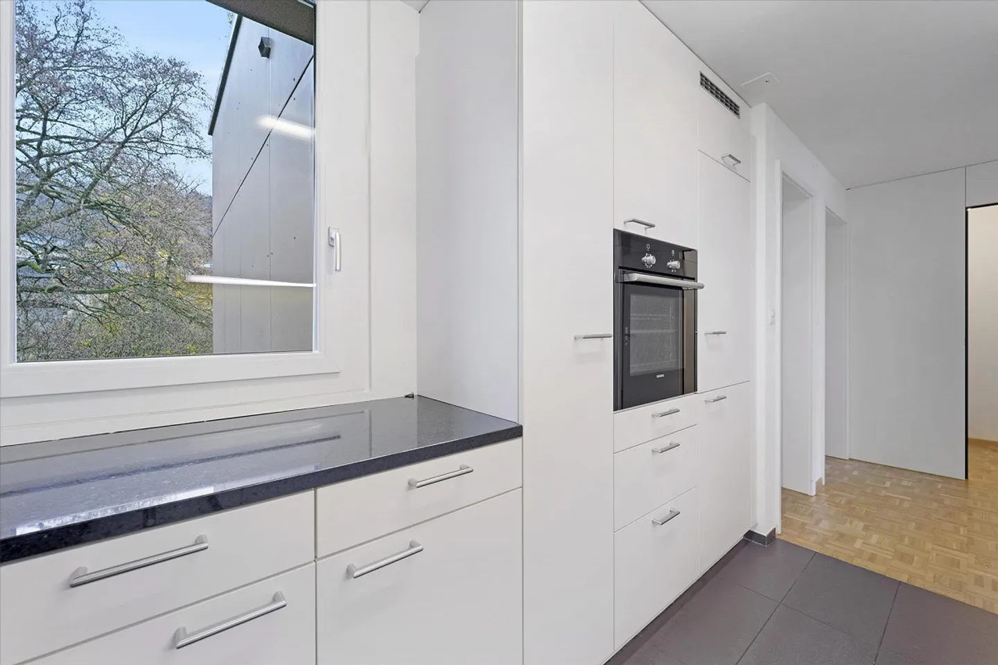 Charmante Wohnung mit Blick ins Grüne - Foto 2 von 7