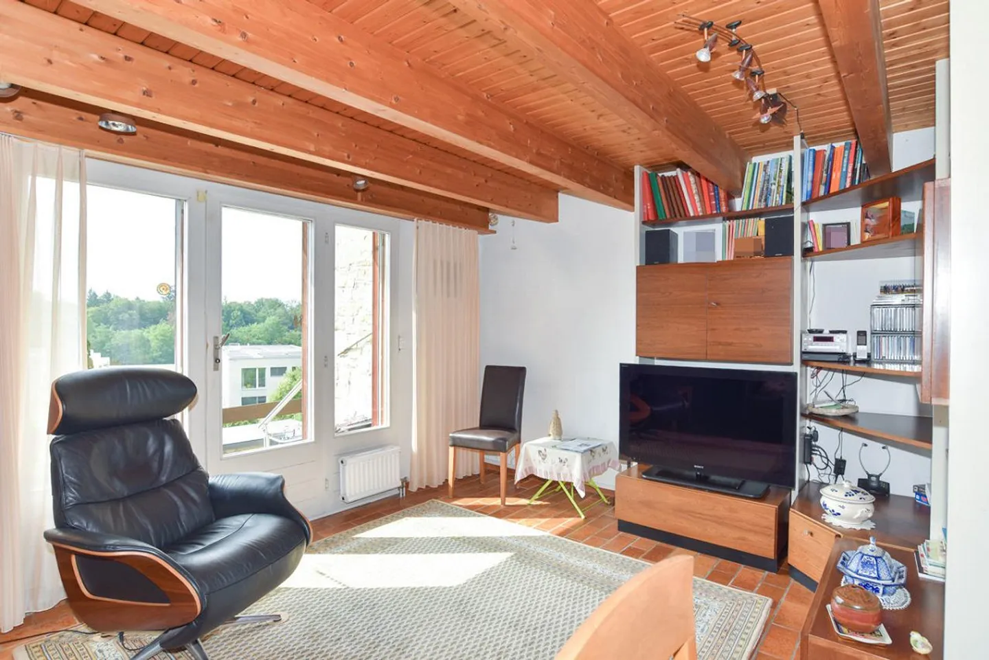 Two connected single-family houses in a preferred location with a view - Photo 8 of 13