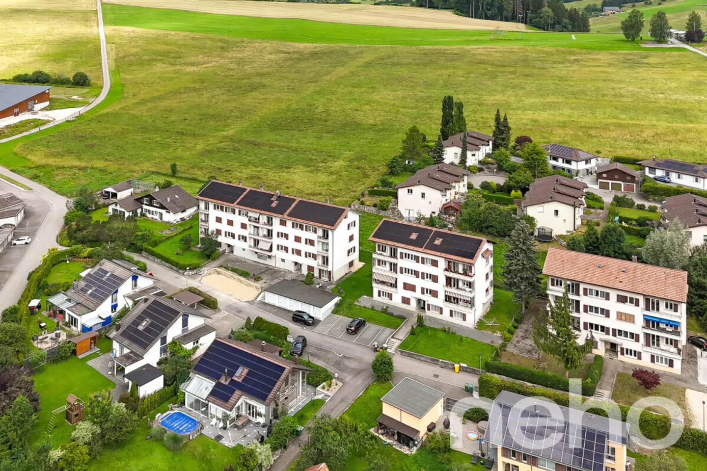 2 immeubles de rendement avec potentiel très intéressant! - Photo 3 sur 13