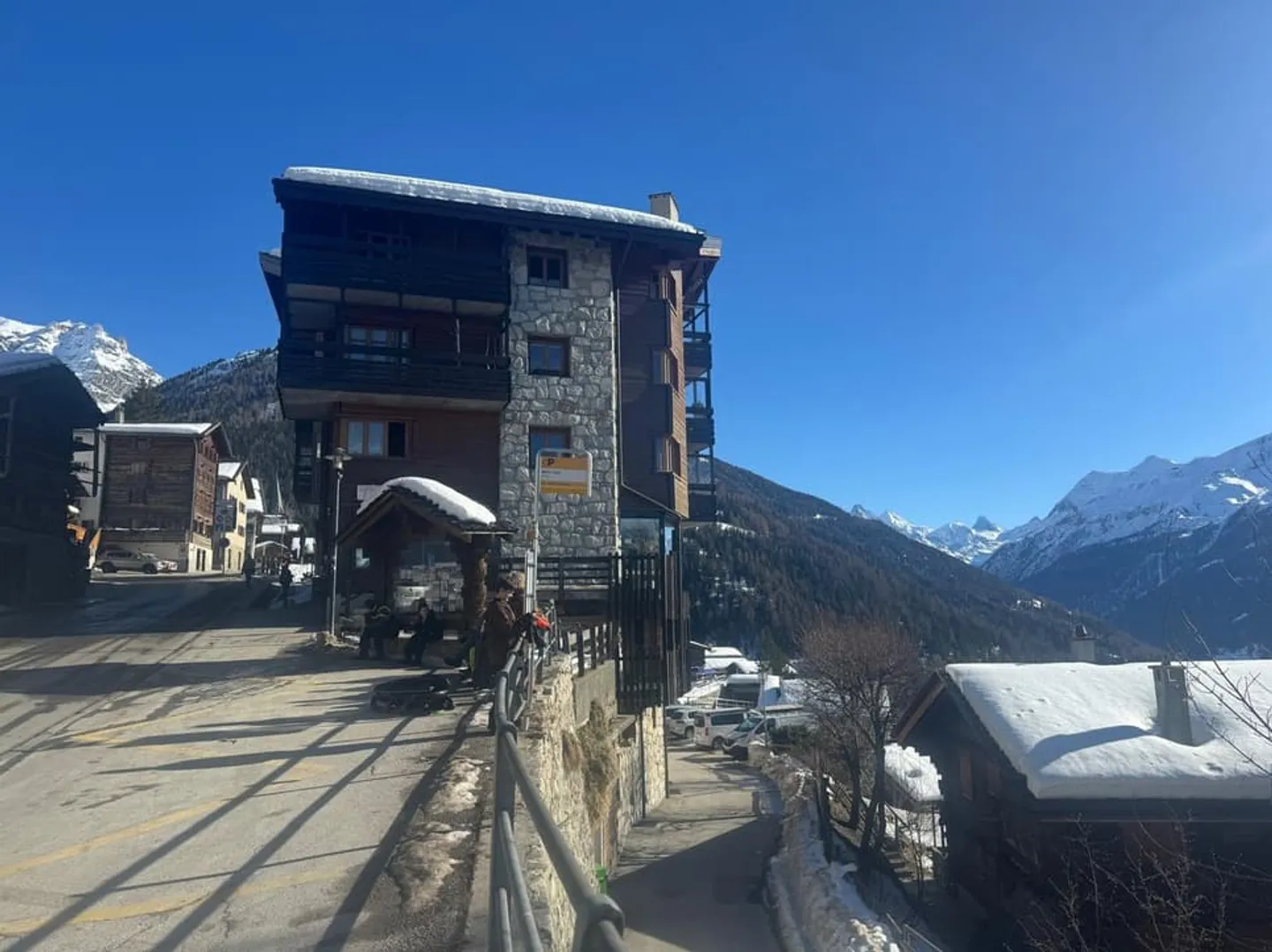 Charmant appartement 3.5 pièces de 60m2 avec vue imprenable ! - Foto 2 von 13