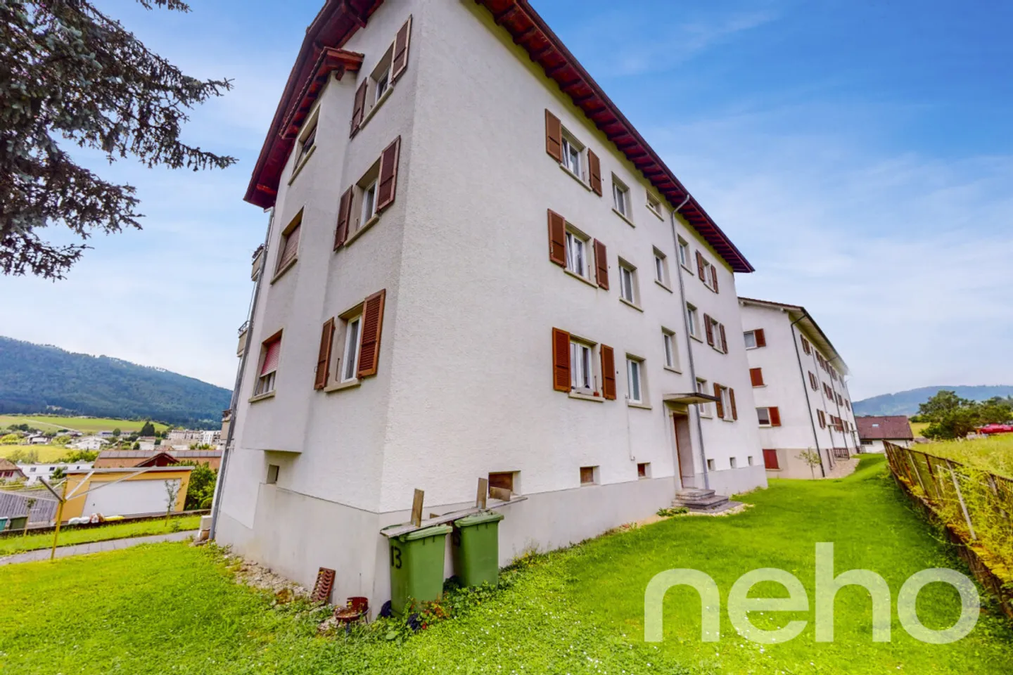 2 immeubles de rendement avec potentiel très intéressant! - Photo 2 sur 13