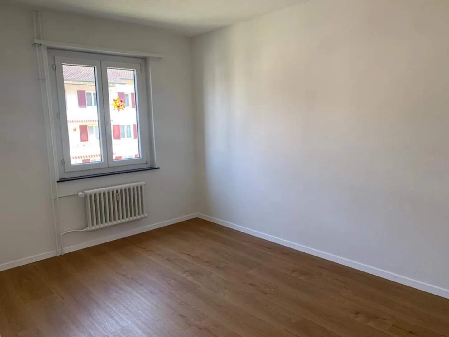 Ruhige Wohnung in grüner Umgebung - Foto 2 von 8