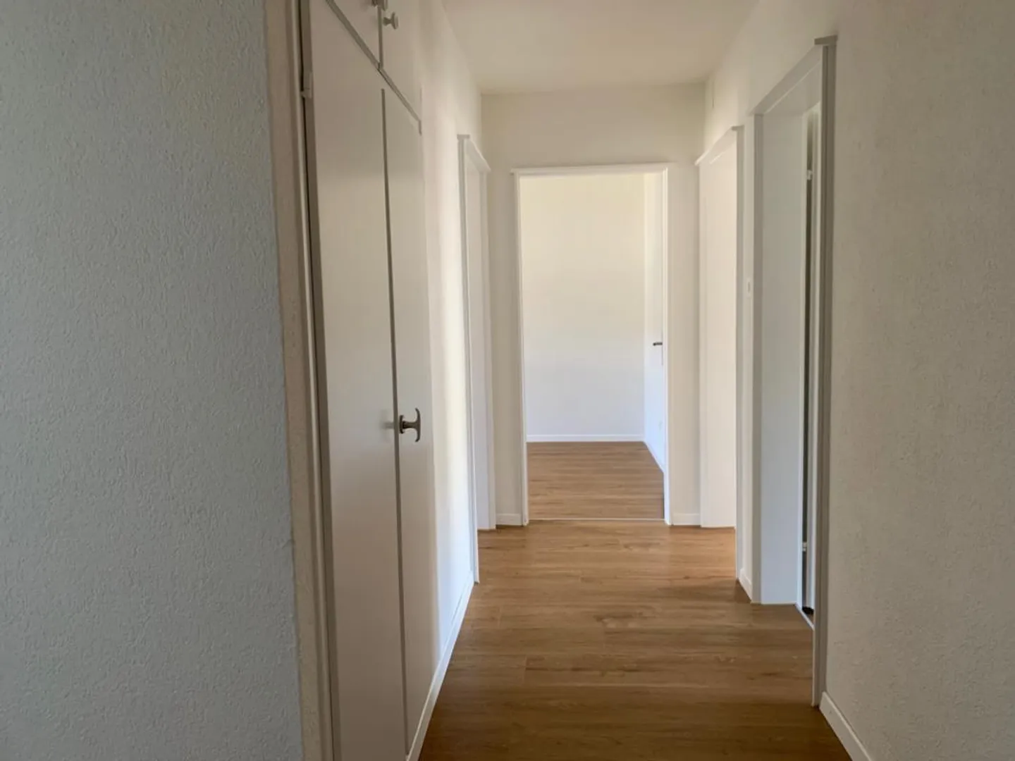 Ruhige Wohnung in grüner Umgebung - Foto 4 von 8