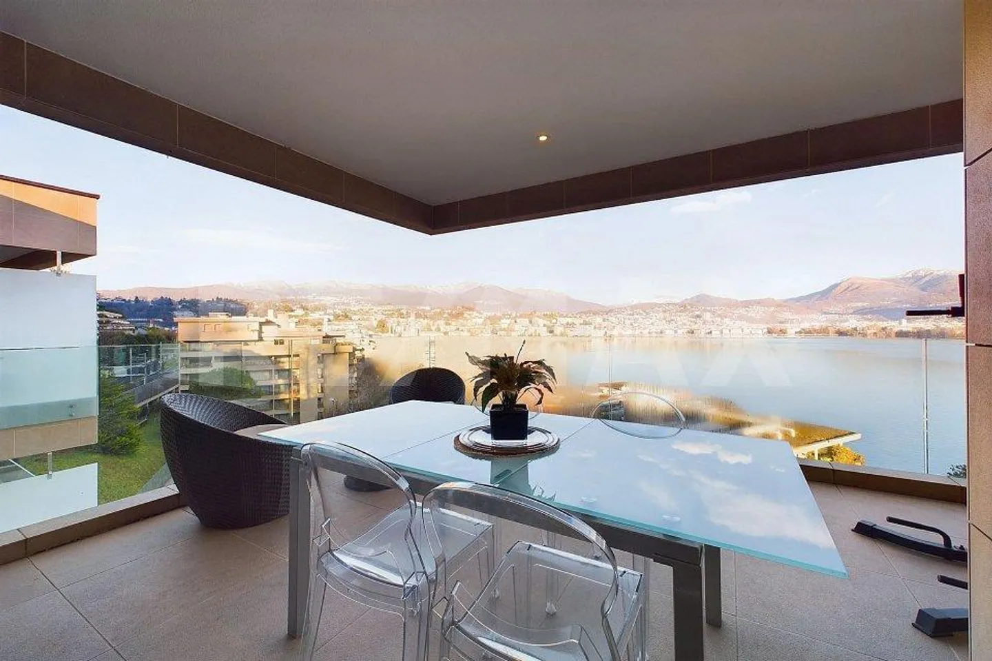 Attico elegante con vista libera sul lago di Lugano / Seconda casa - Foto 8 di 13