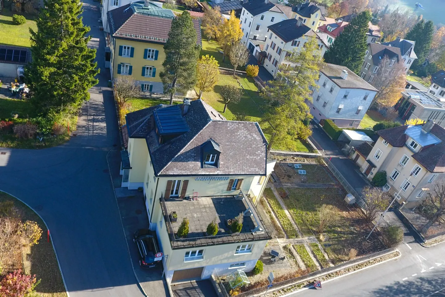 Elegante casa unifamiliare con appartamento indipendente - ristrutturata, luminosa e accogliente - Foto 2 di 22