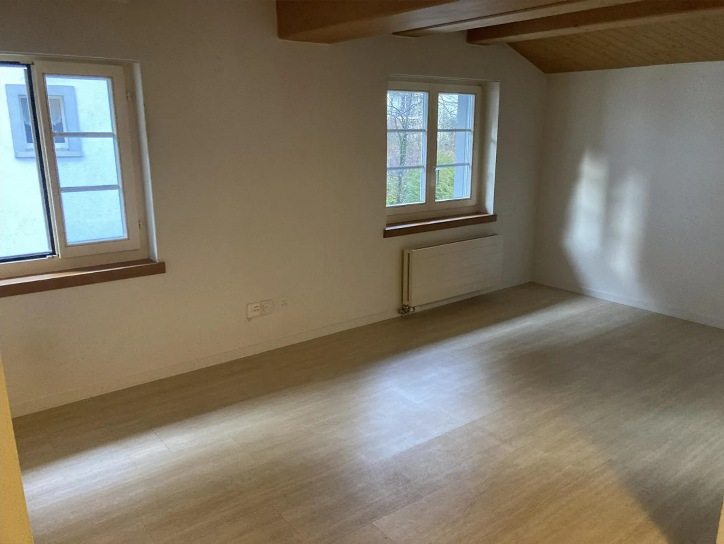 Appartement 2,5 pièces - Photo 3 sur 8