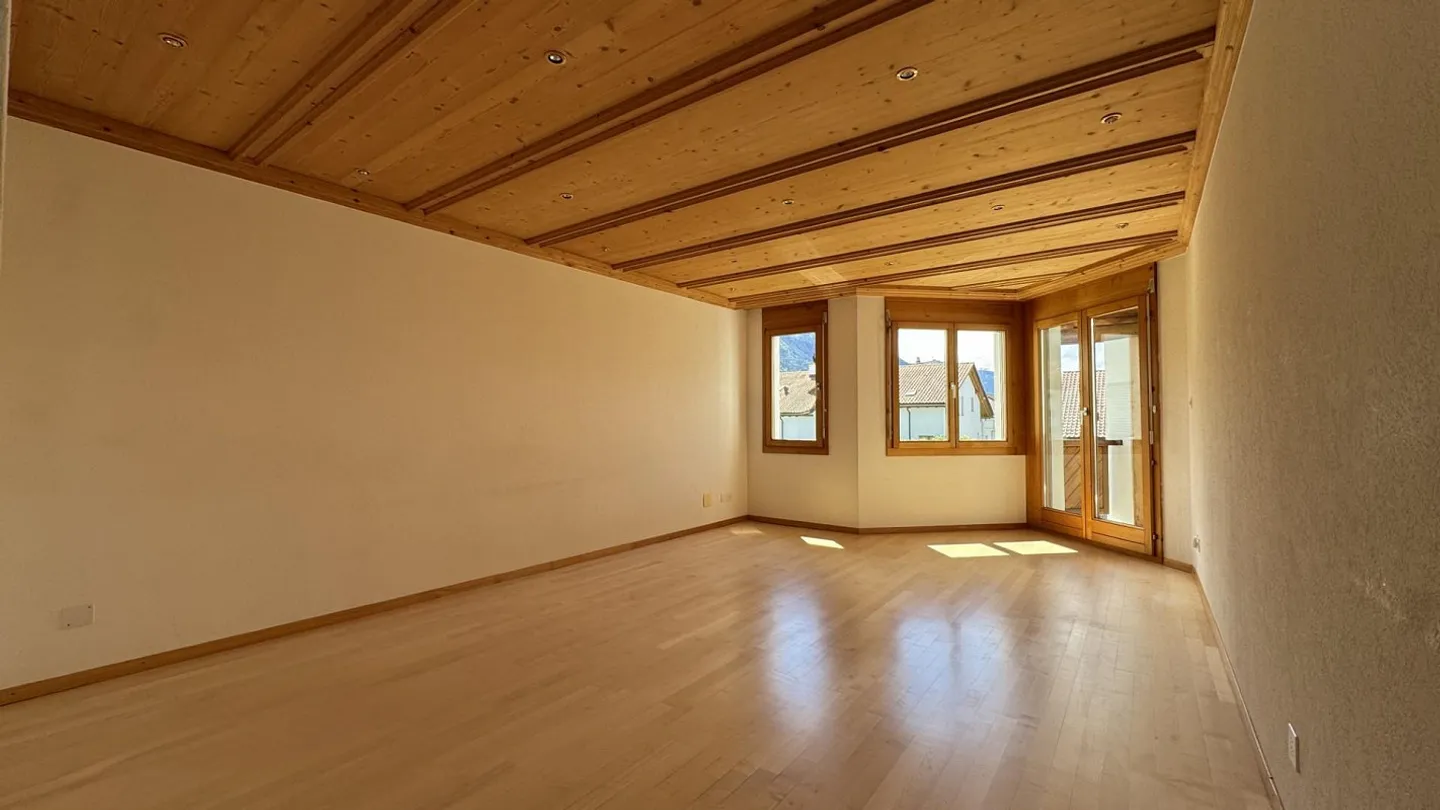Light-flooded apartment with Alpine panorama - Photo 3 of 11