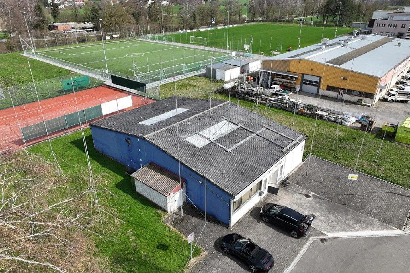 Terrain à bâtir exclusif près de Zurich avec un projet commercial approuvé - Photo 3 sur 5