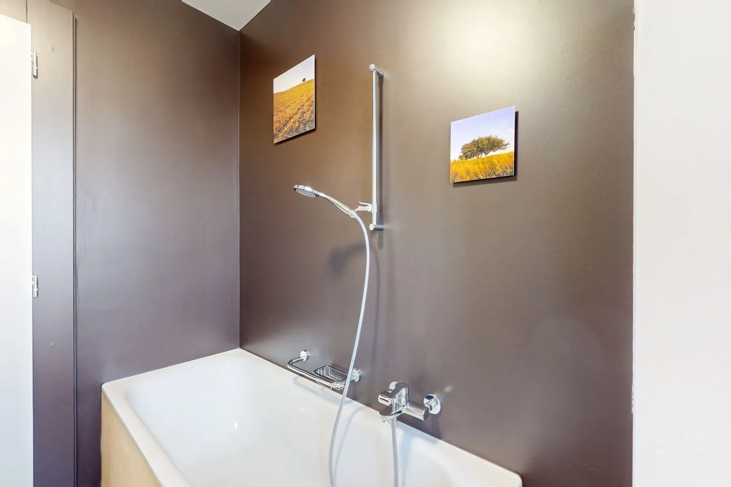 Elegante casa unifamiliare con appartamento indipendente - ristrutturata, luminosa e accogliente - Foto 10 di 22