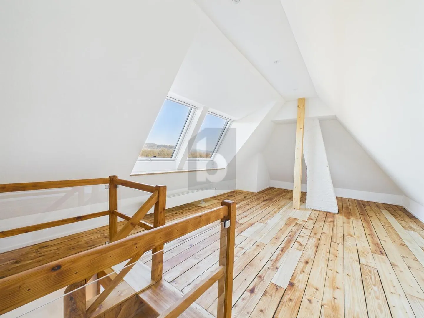 LIGHT-FLOODED WITH UNOBSTRUCTED VIEW - Photo 2 of 6