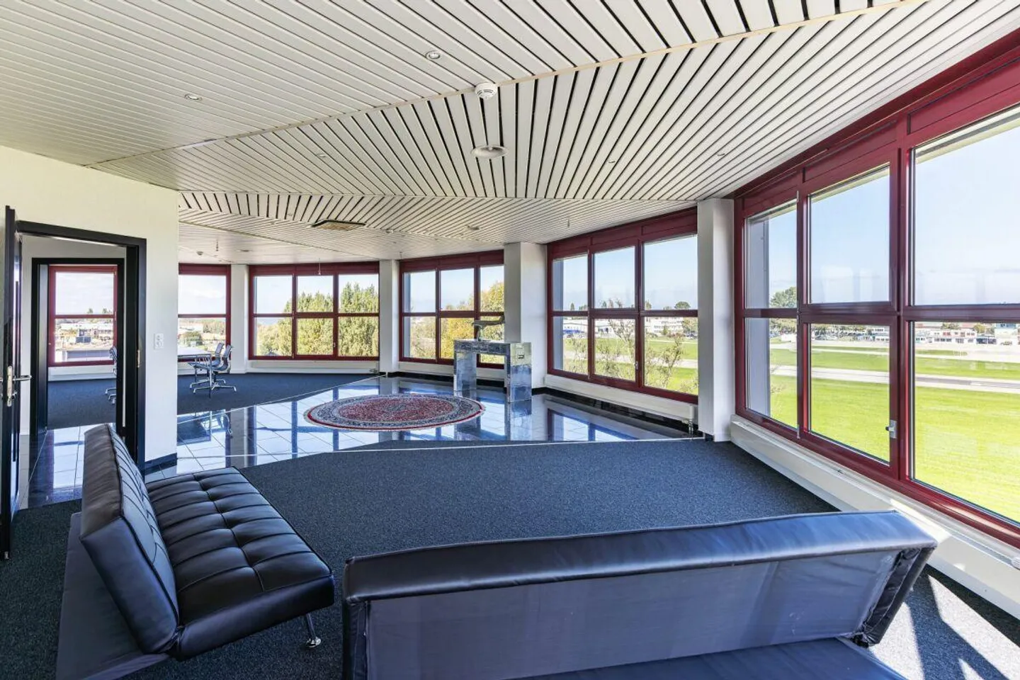 Büro mit Spektakulärer Aussicht - Foto 2 von 7