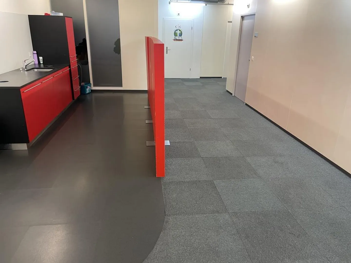 Il tuo nuovo ufficio nell'area Carba a Liebefeld - Foto 7 di 7