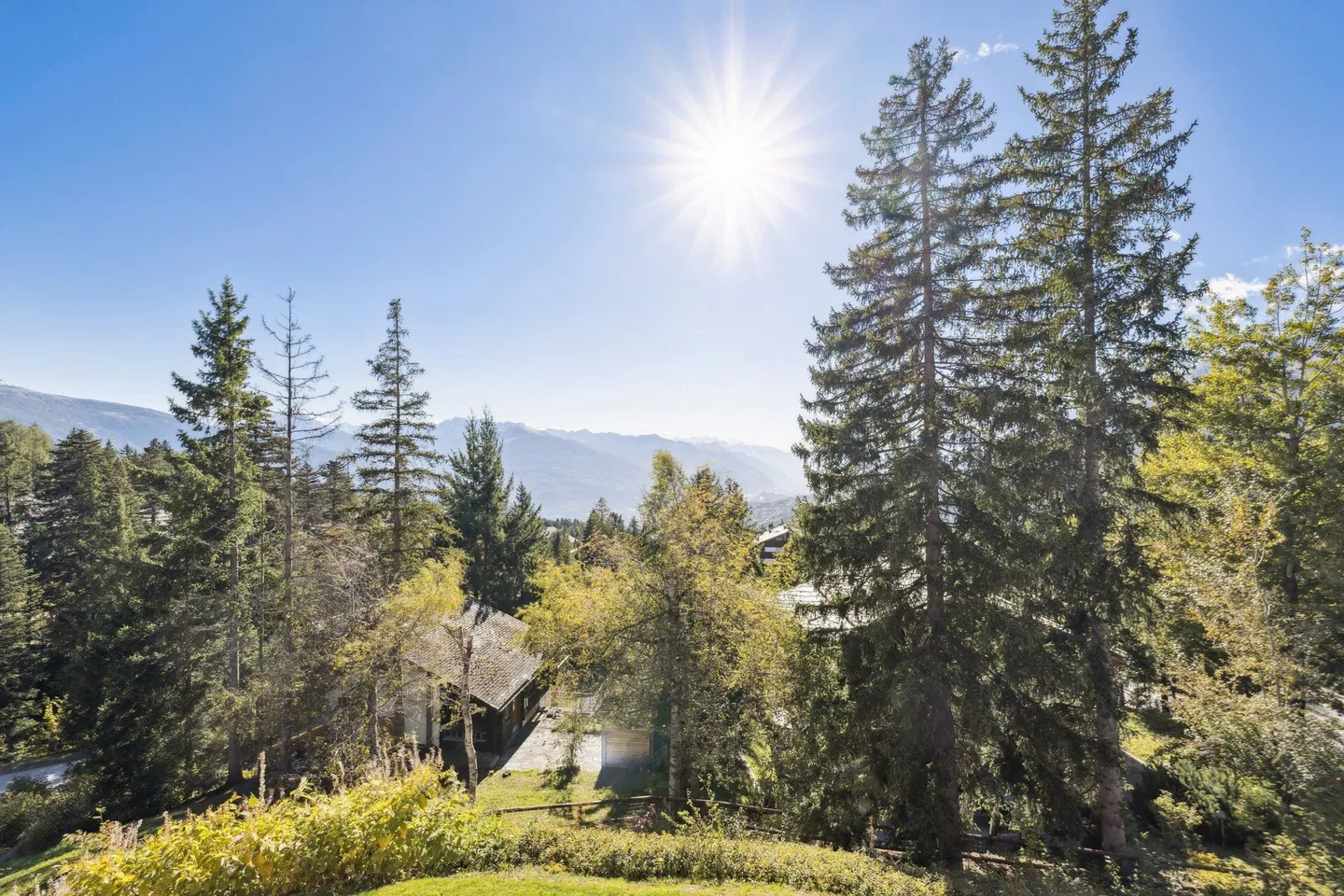 OFF MARKET - CRANS-MONTANA - CHALET ECCEZIONALE - Foto 1 di 5