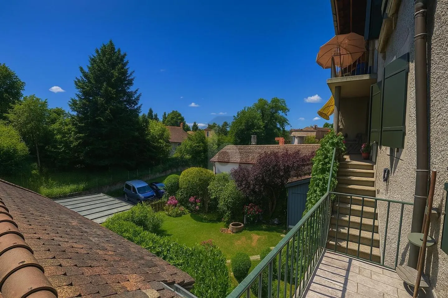 TOP-PREIS! AUTHENTISCHES STADTHAUS MIT BALKON - Foto 1 von 6