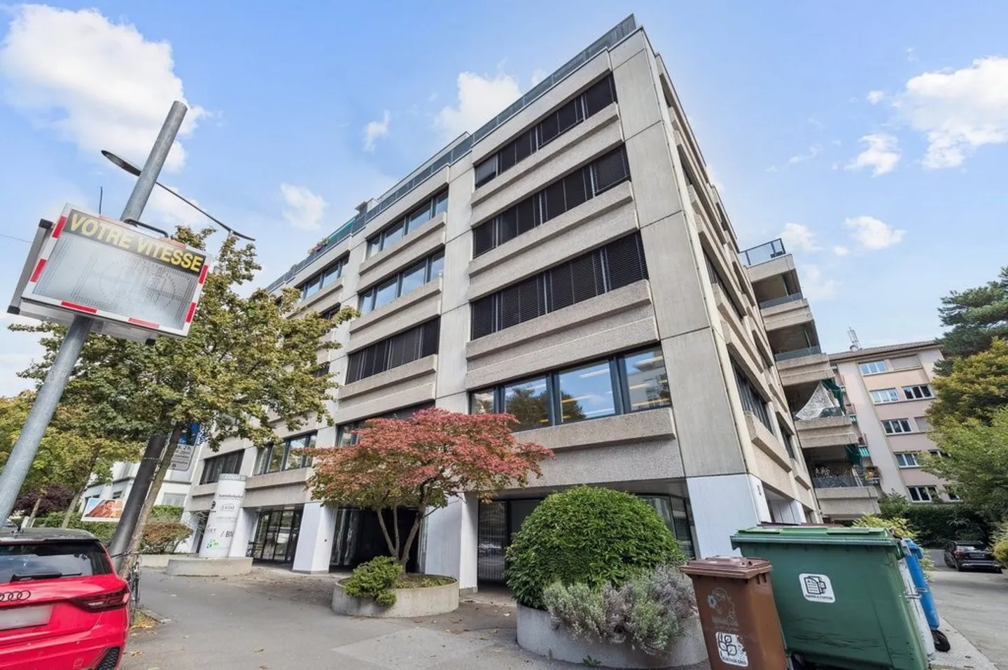 Office space for rent - Photo 1 of 10