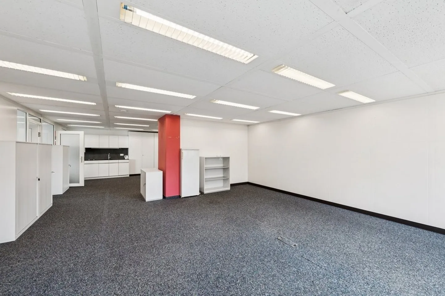 Office space for rent - Photo 9 of 10