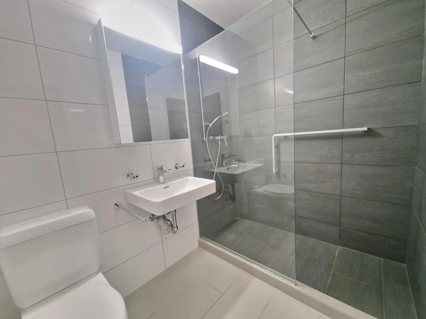 Appartamento 2.5 stanze in affitto! - Foto 3 di 4