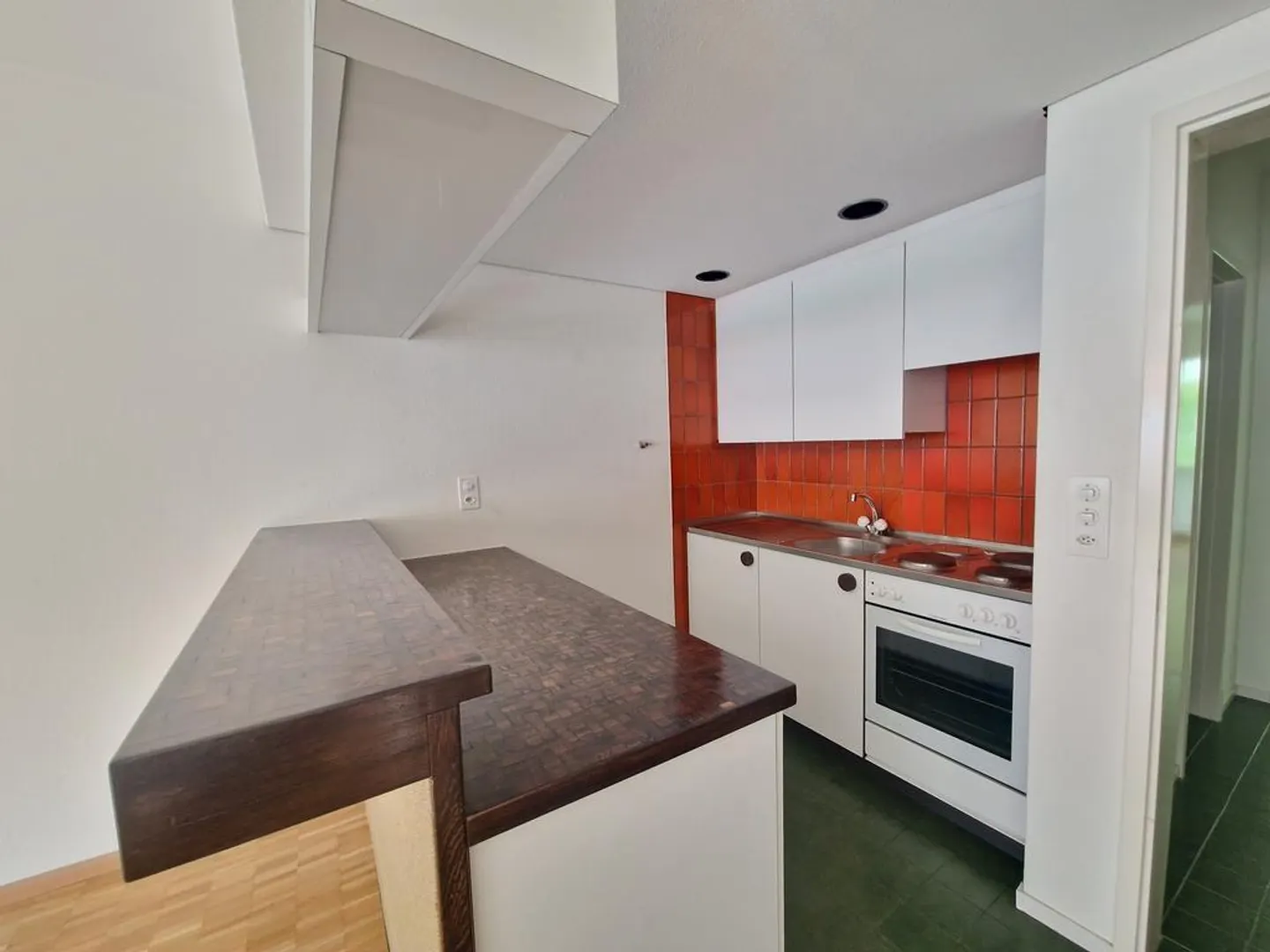 Appartamento 2.5 stanze in affitto! - Foto 1 di 4