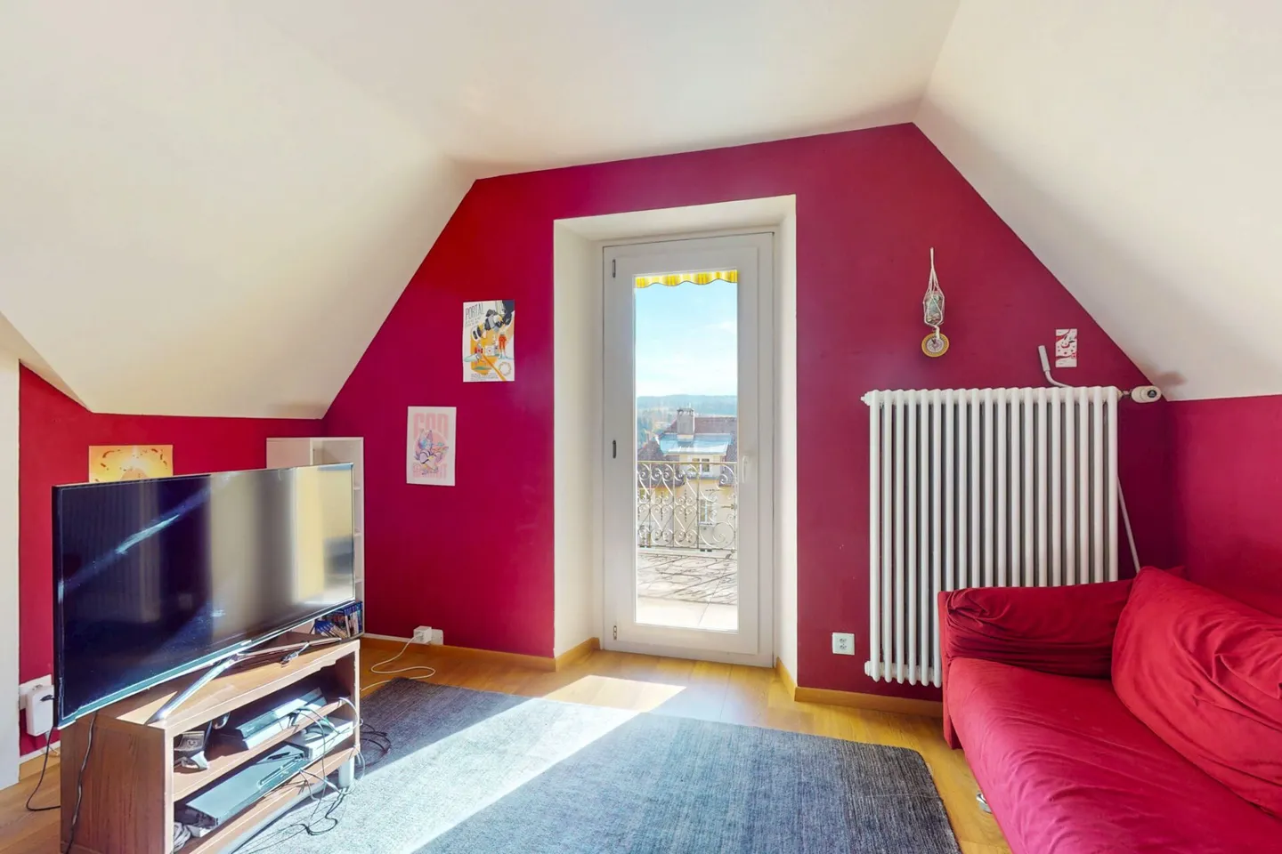 Elegante casa unifamiliare con appartamento indipendente - ristrutturata, luminosa e accogliente - Foto 17 di 22