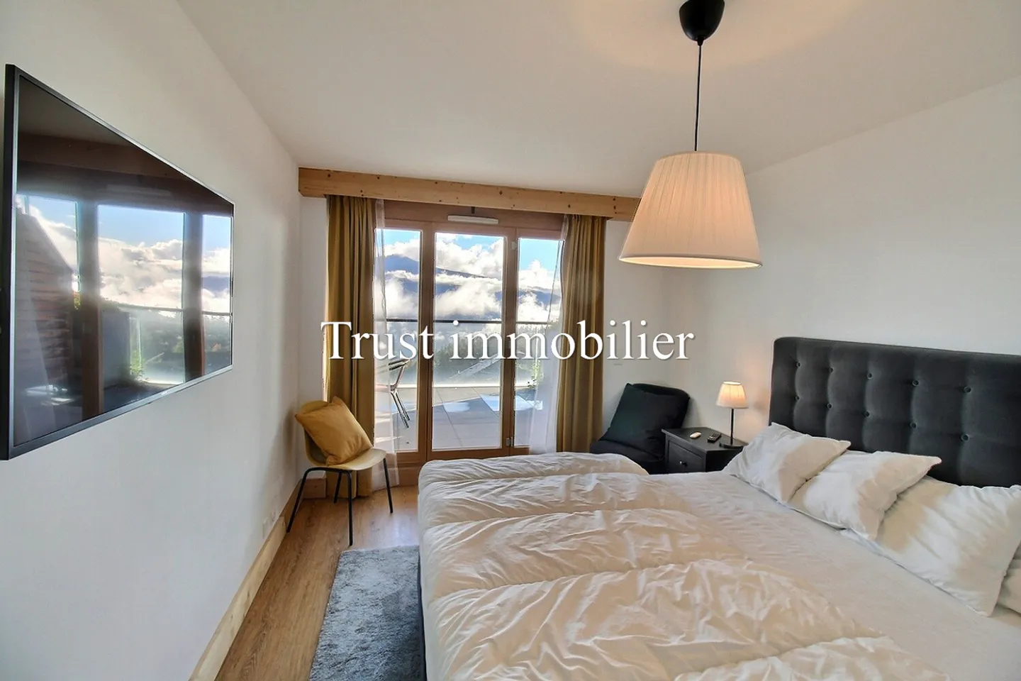 4006. Apartment with a breathtaking view - Photo 8 of 17