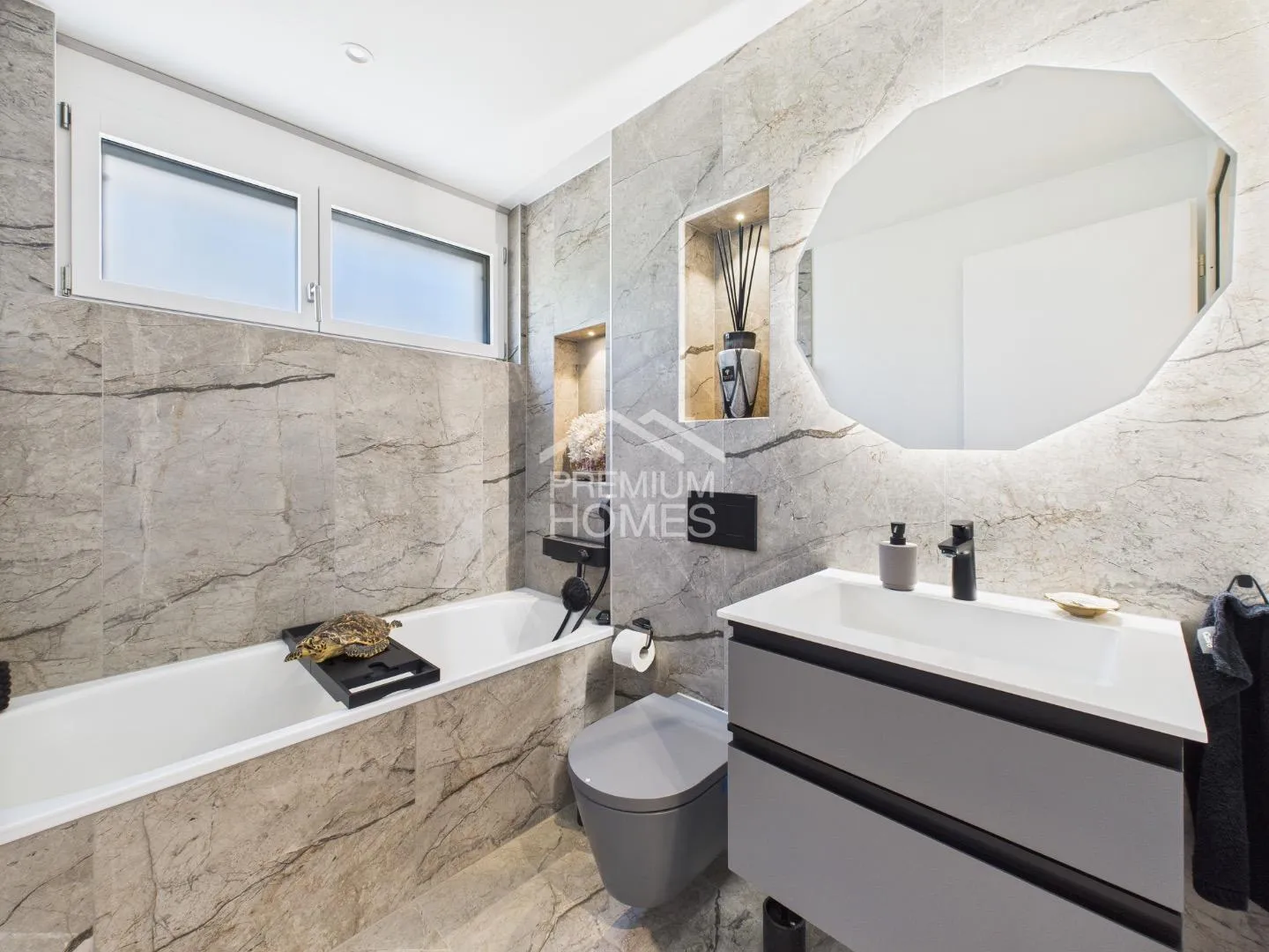 Modern Smart Home with Garden - Photo 8 of 11