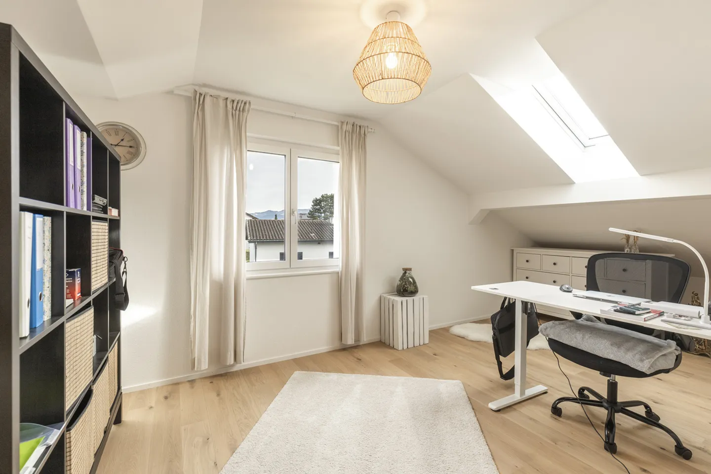 Modernisiertes Familienhaus mit Balkon - Foto 5 von 8